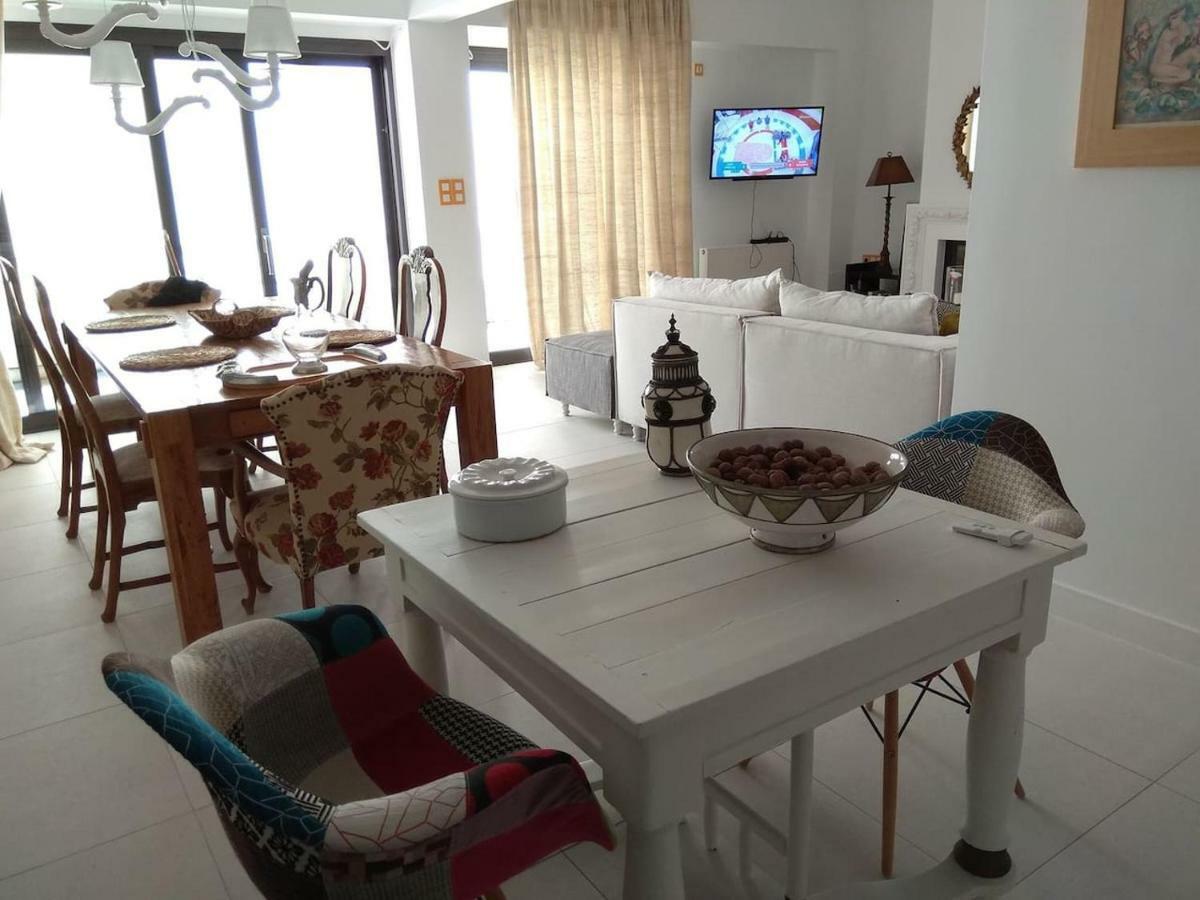 Loutraki Μοναδικής Θέσης Διαμέρισμα Στη Θάλασσα Exterior photo
